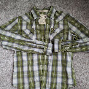 Hollister Casual Button Up Green and Cream